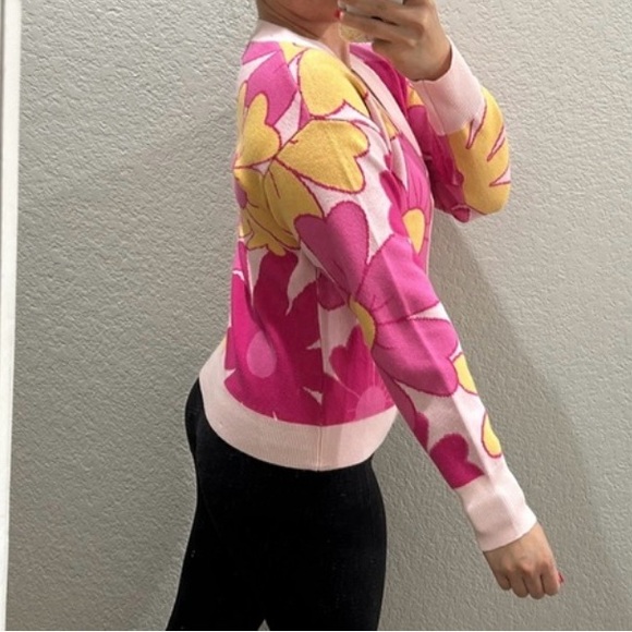 Adorable Floral Yellow & Pink Cardigan - XS - Picture 5 of 6